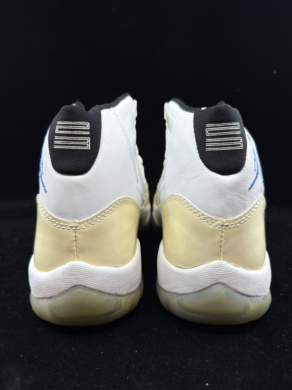 AJ 11 - LEGEND BLUE (2001)|15962