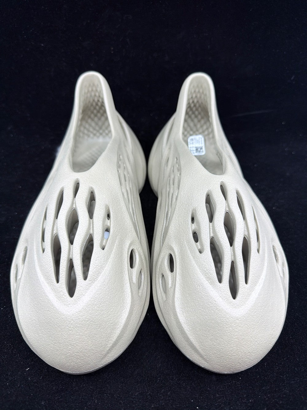 YEEZY FOAM RUNNER - STONE SALT|18860