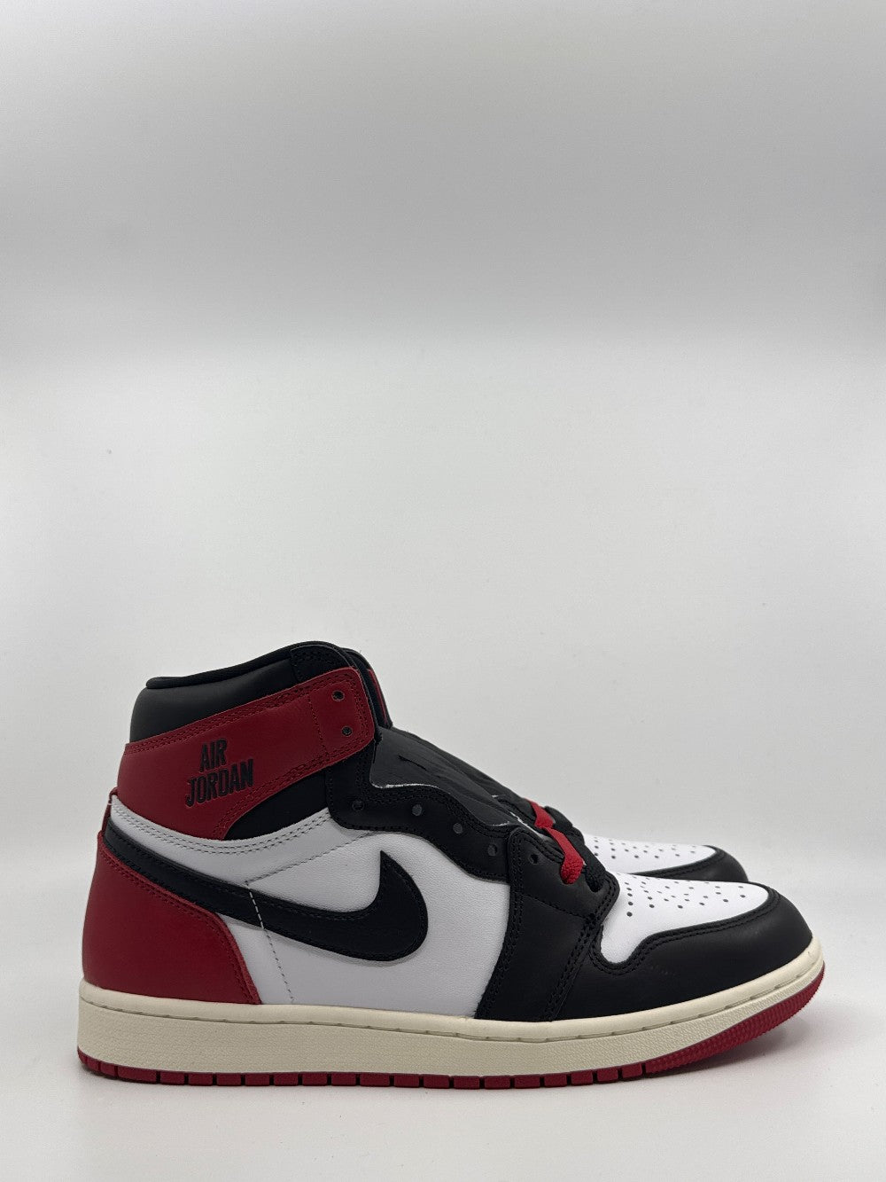 AJ 1 - BLACK TOE REIMAGINED|23827