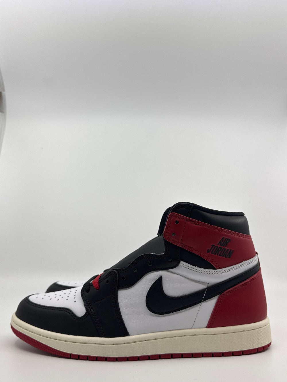 AJ 1 - BLACK TOE REIMAGINED|23829