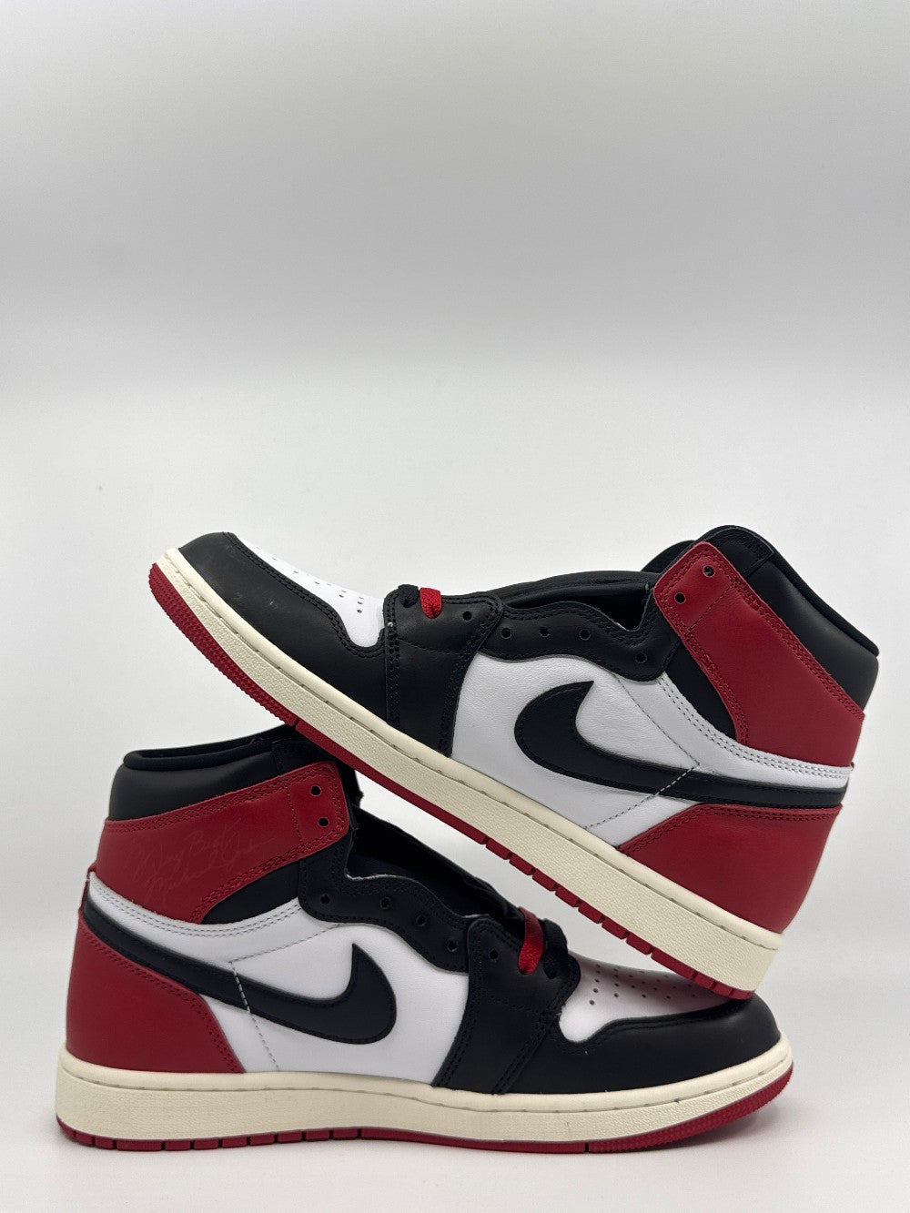 AJ 1 - BLACK TOE REIMAGINED|23833