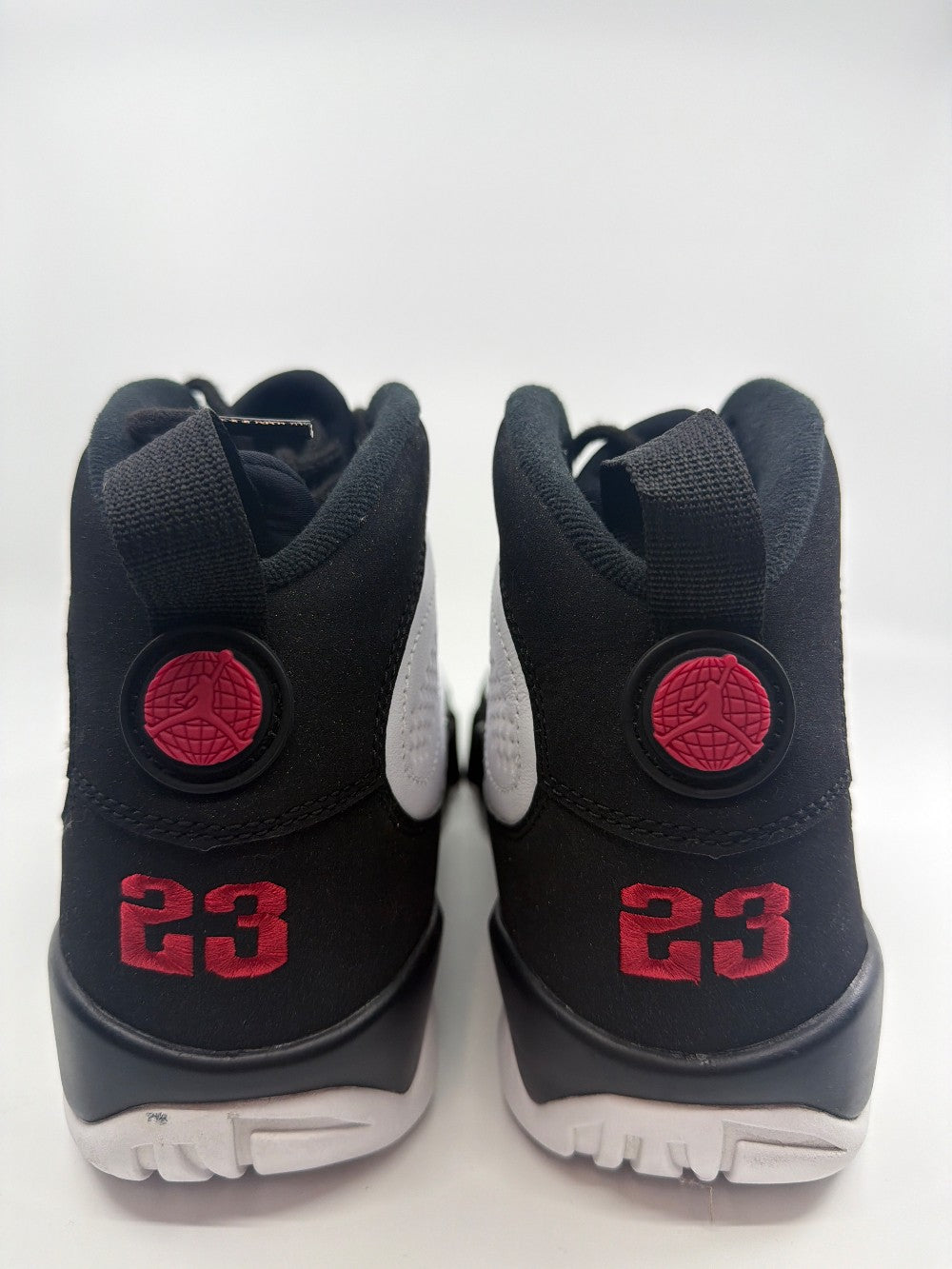 *USED* AJ 9 - OG (2016)|24611