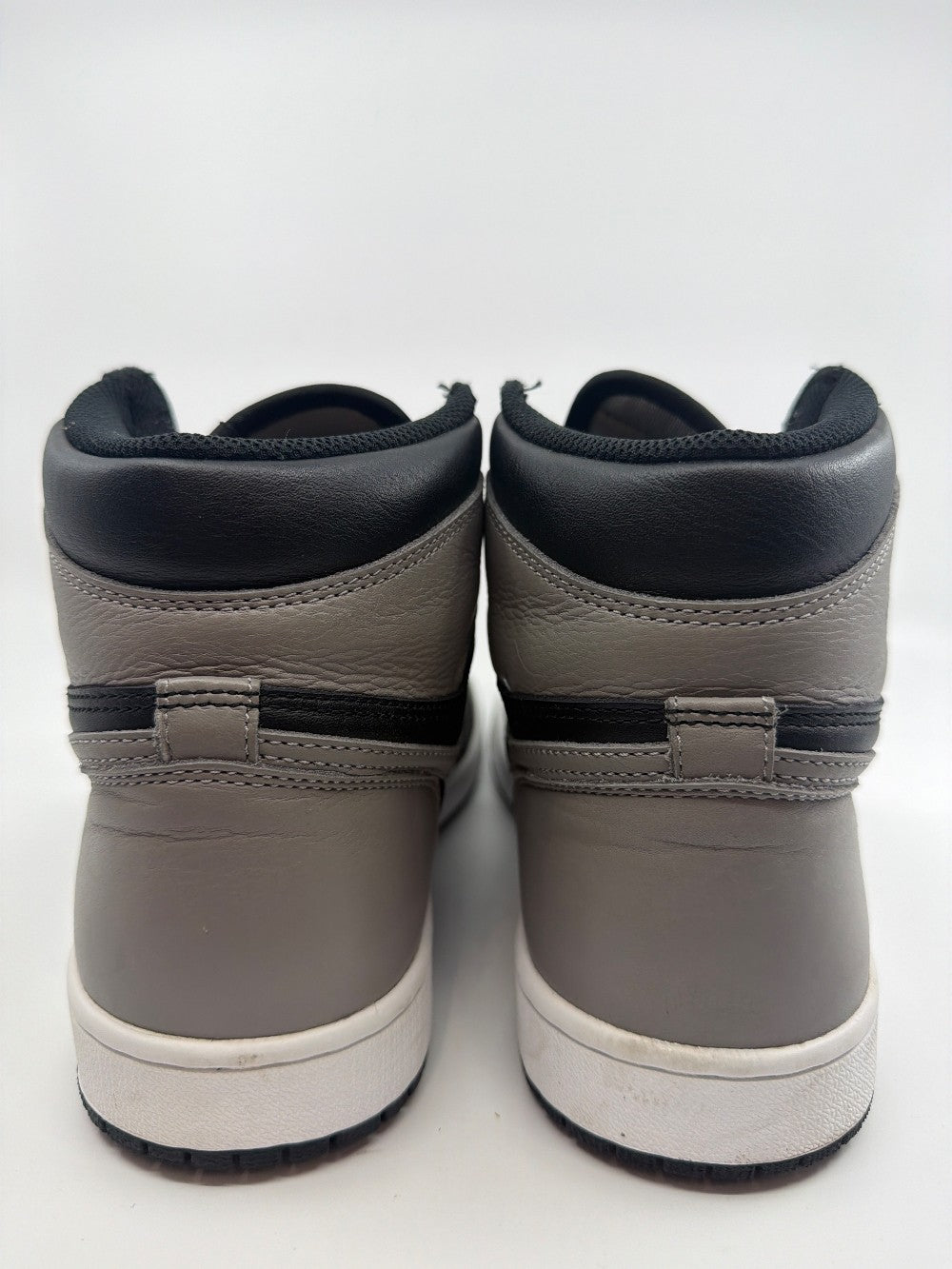 *USED* AJ 1 - SHADOW (2018)|26070