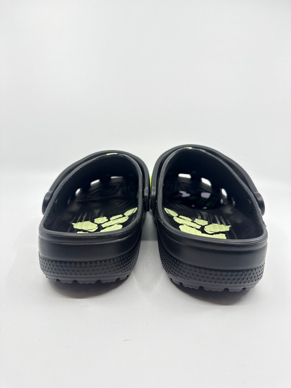 CROCS CLASSICS CLOG X PLEASURES SKELETON - BLACK GLOW|26129