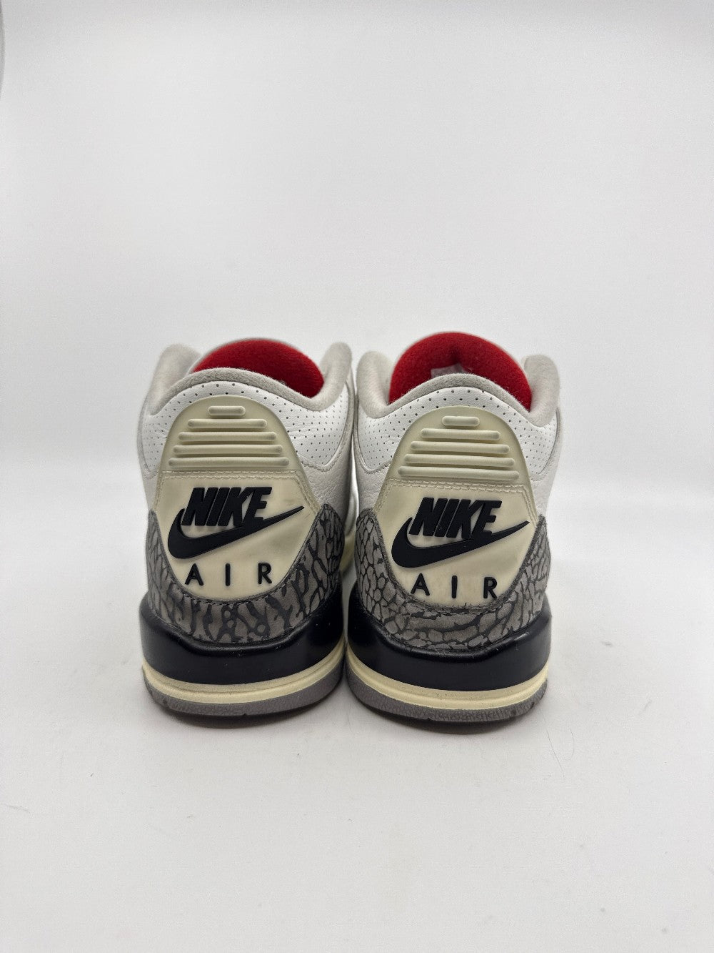*USED* AJ 3 (GS) - WHITE CEMENT|27522