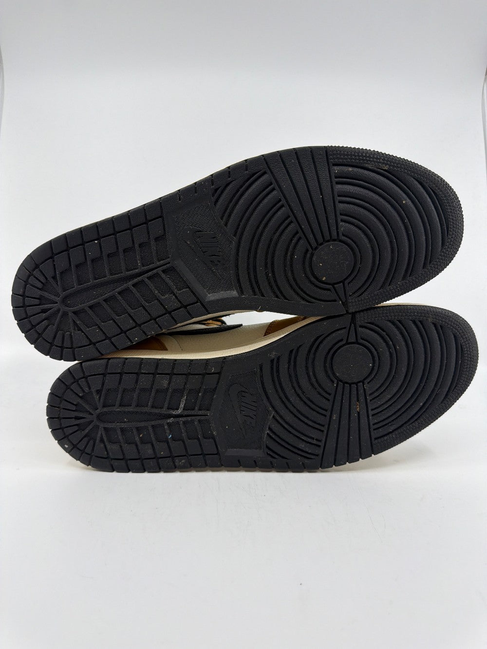 *USED/NO BOX* AJ 1 - ROOKIE OF THE YEAR|30324