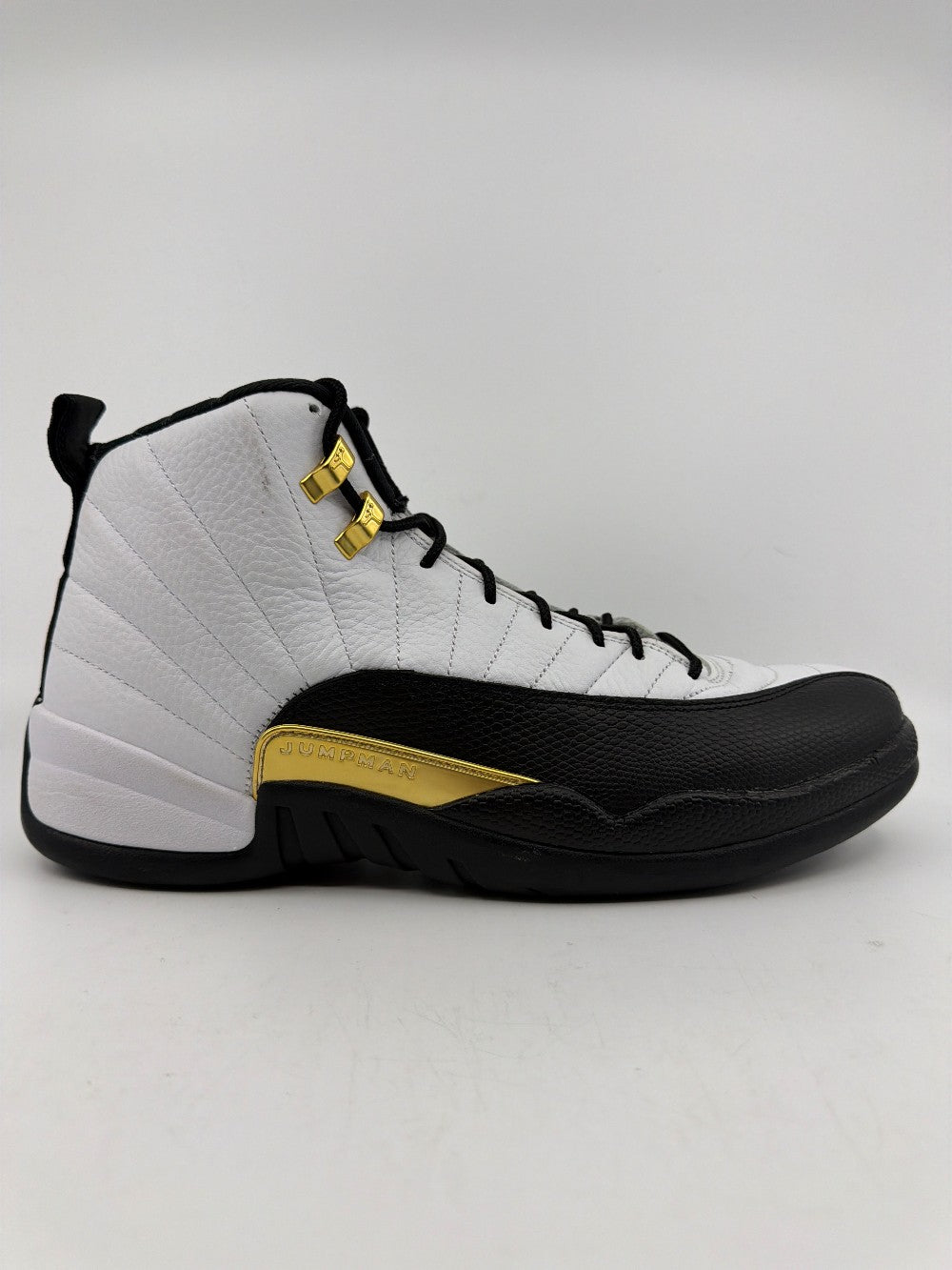 *USED/NO BOX* AJ 12 - ROYALTY TAXI|30342