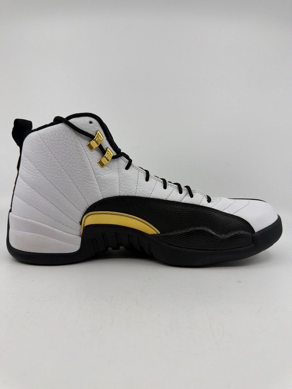 *USED/NO BOX* AJ 12 - ROYALTY TAXI|30348