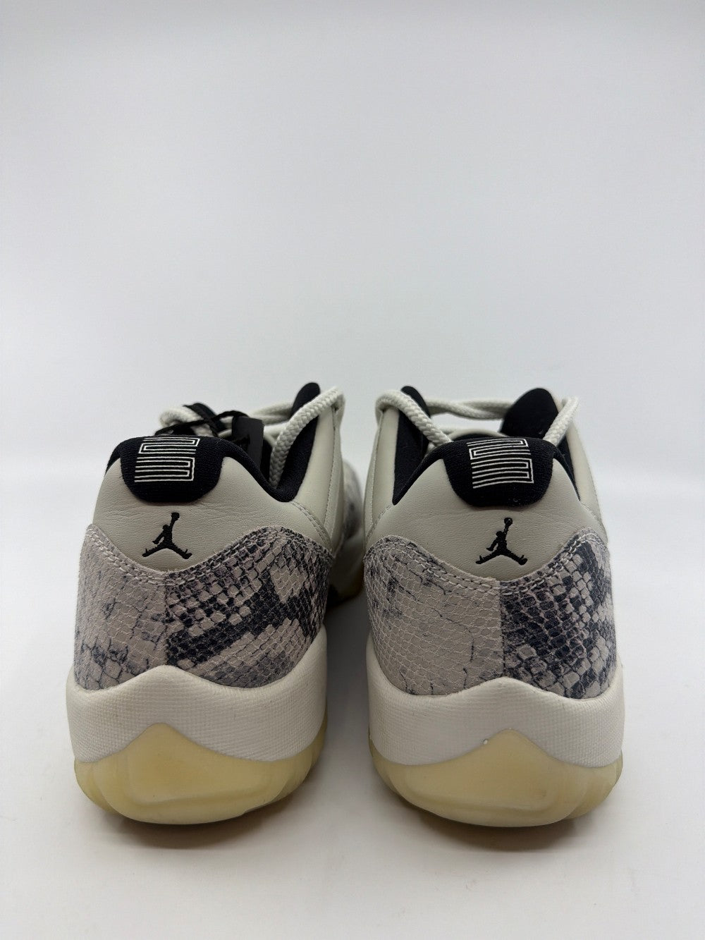 *USED* AJ 11 LOW - SNAKE LIGHT BONE|30819