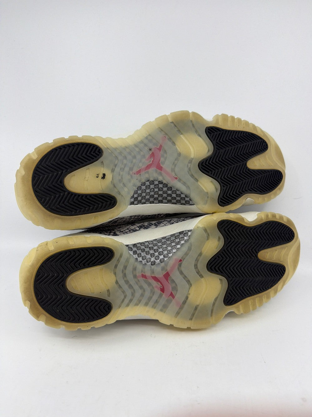 *USED* AJ 11 LOW - SNAKE LIGHT BONE|30821