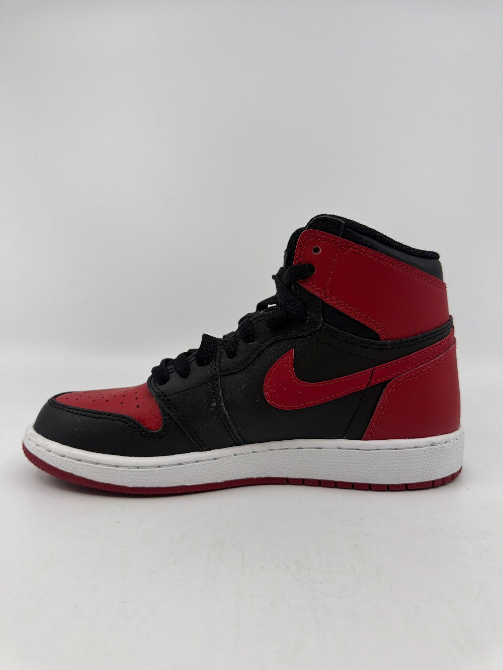 *USED* AJ 1 (GS) - BRED BANNED (2016)|31147