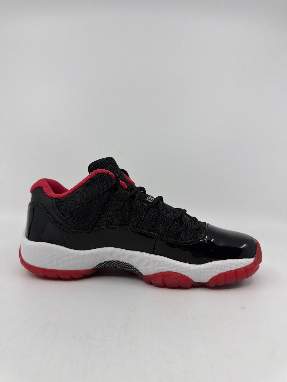 *USED* AJ 11 LOW - BRED|31208