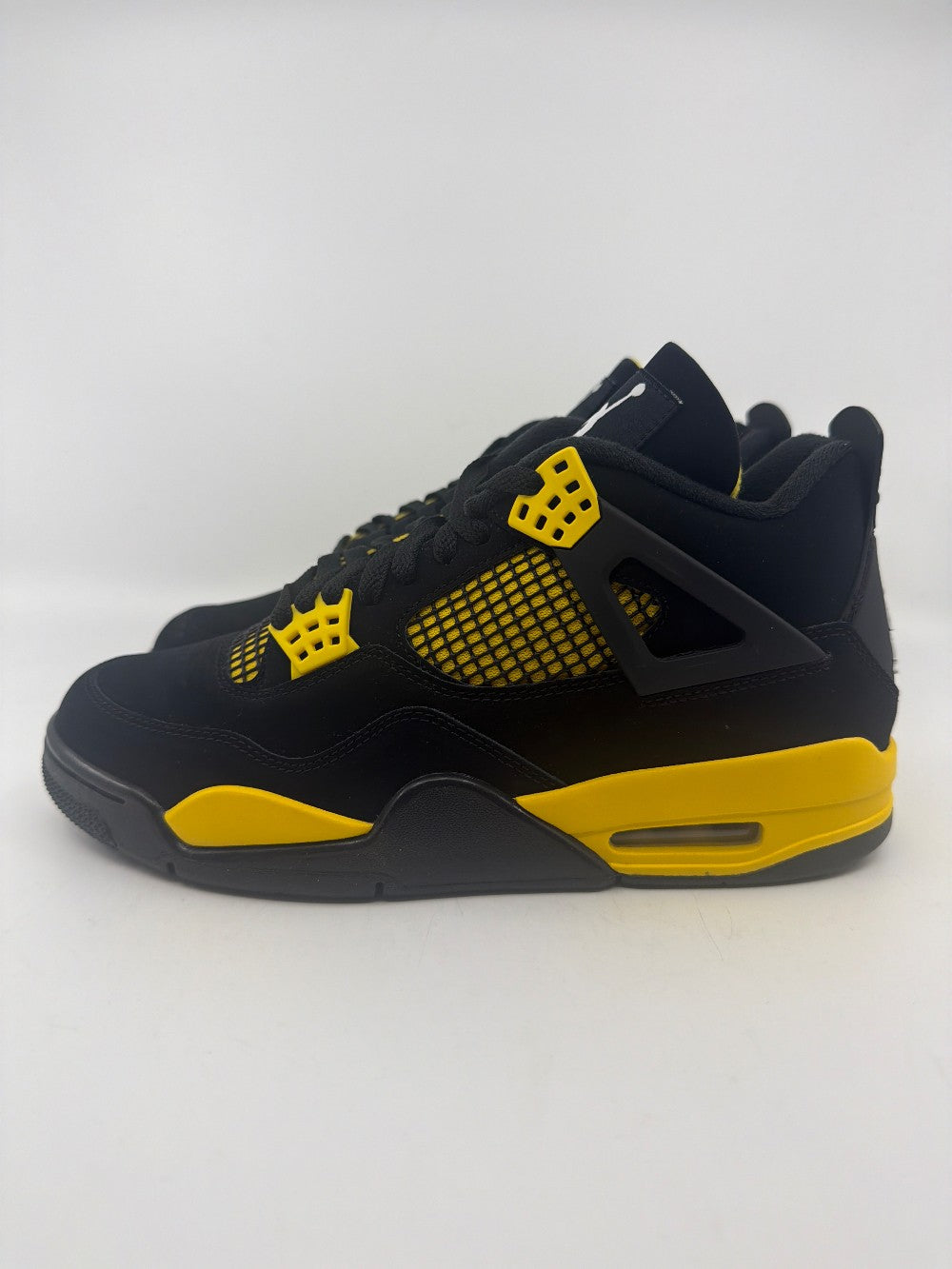 AJ 4 - THUNDER (2023)|31495