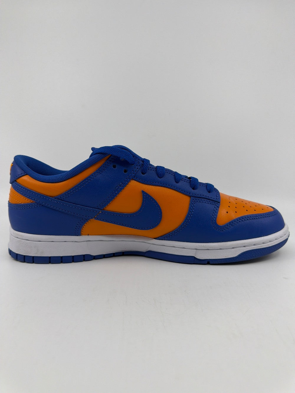 *USED* NIKE DUNK LOW - KNICKS|31723