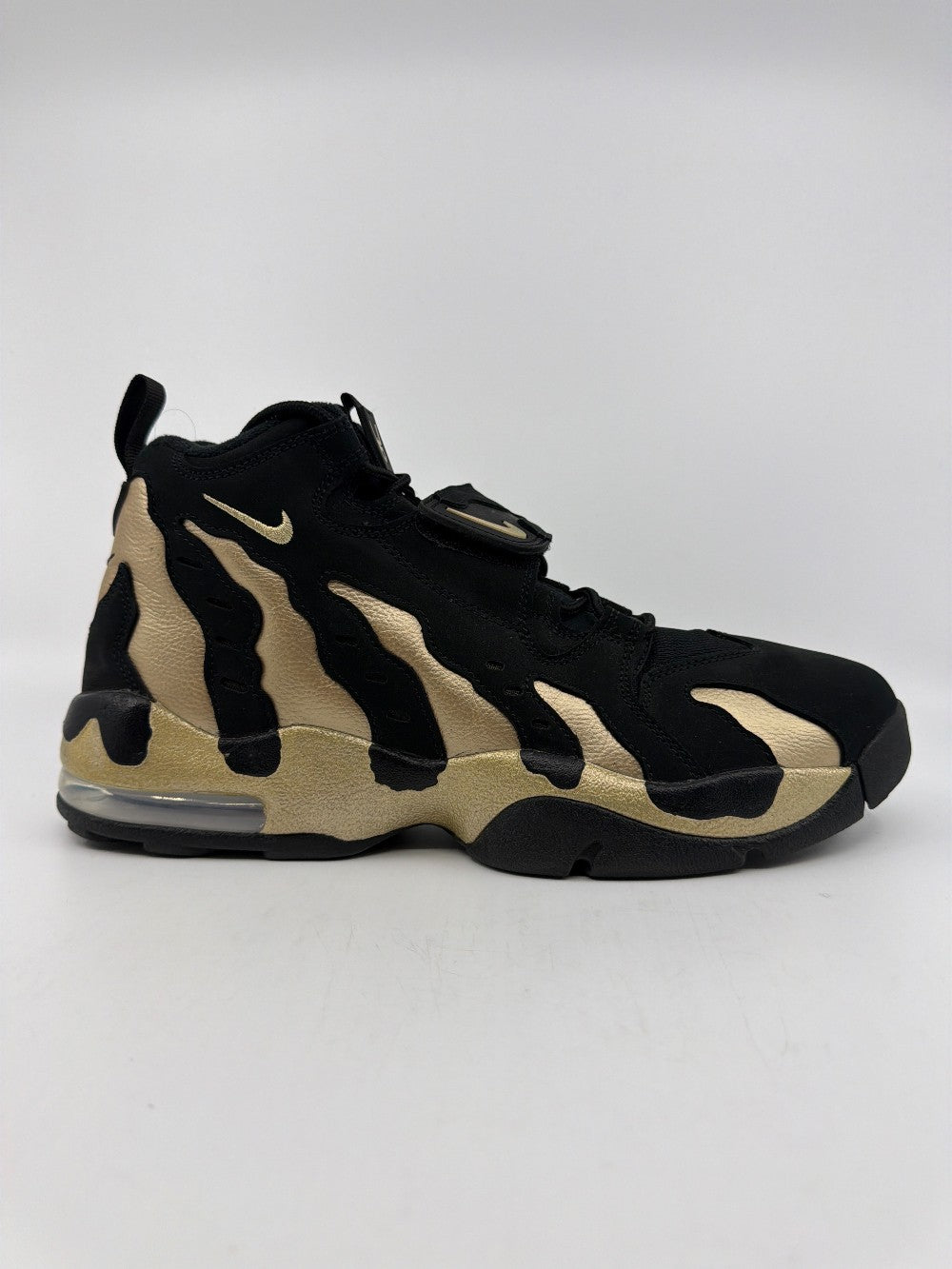 *USED/NO BOX* NIKE AIR DT MAX ‘96 - BLACK VEGAS GOLD|31911