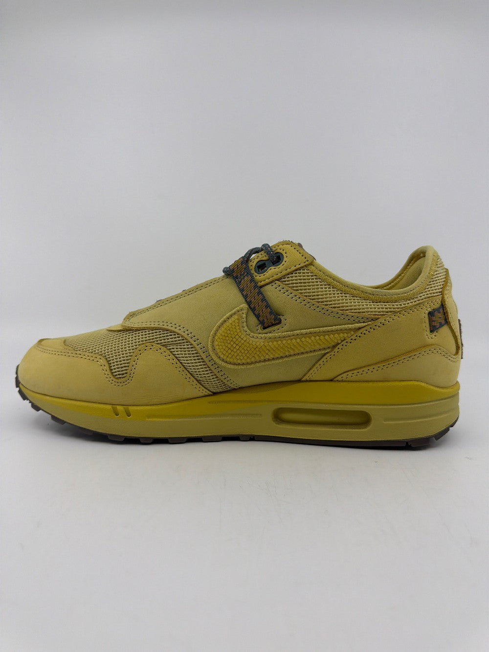 *USED* NIKE AIR MAX 1 X TRAVIS SCOTT - SATURN GOLD|32121