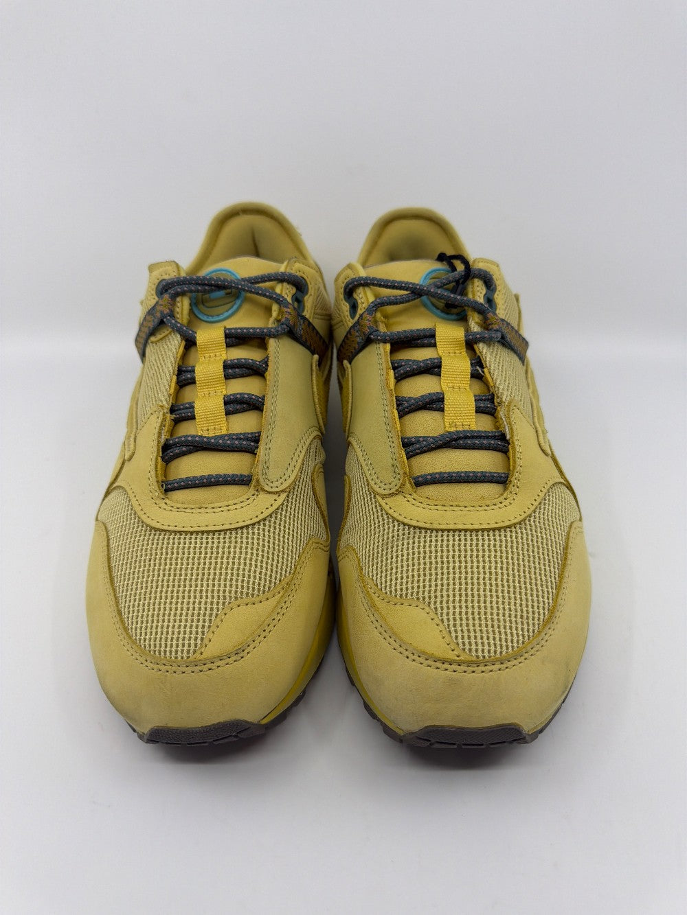 *USED* NIKE AIR MAX 1 X TRAVIS SCOTT - SATURN GOLD|32124