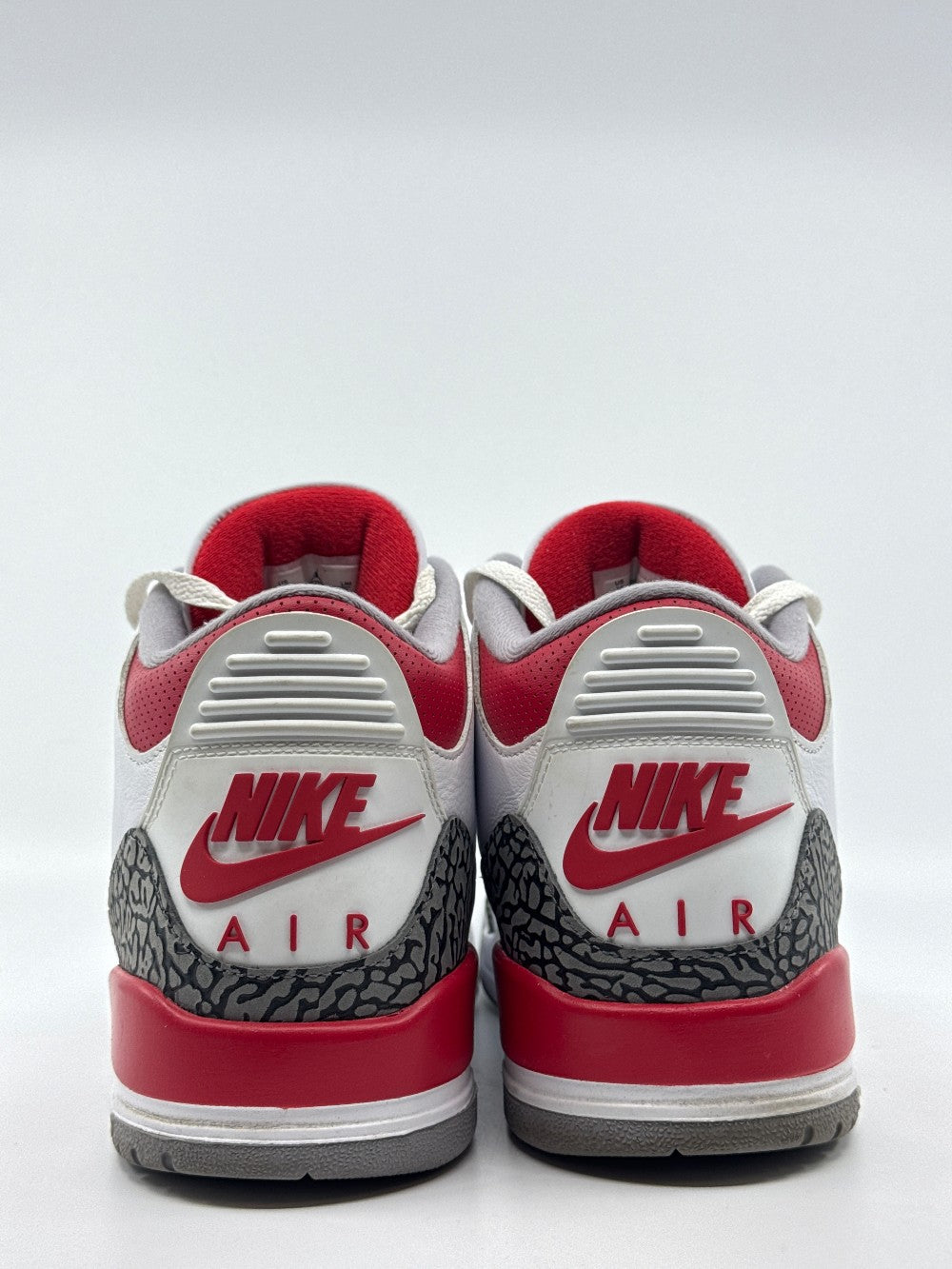 *USED* AJ 3 - FIRE RED (2022)|32491