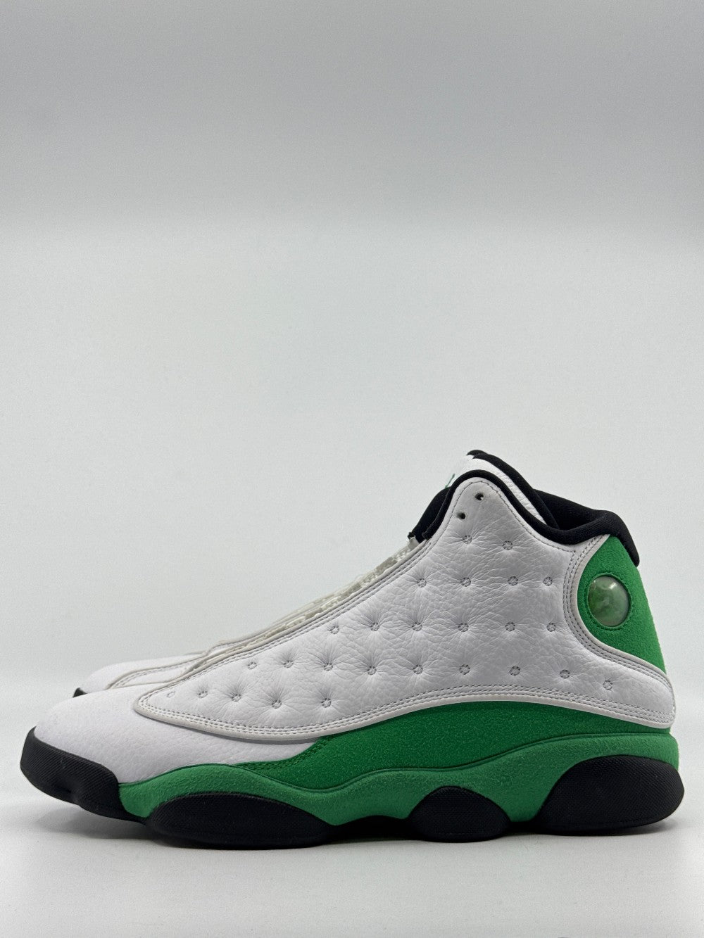 *USED* AJ 13 - WHITE LUCKY GREEN|32520