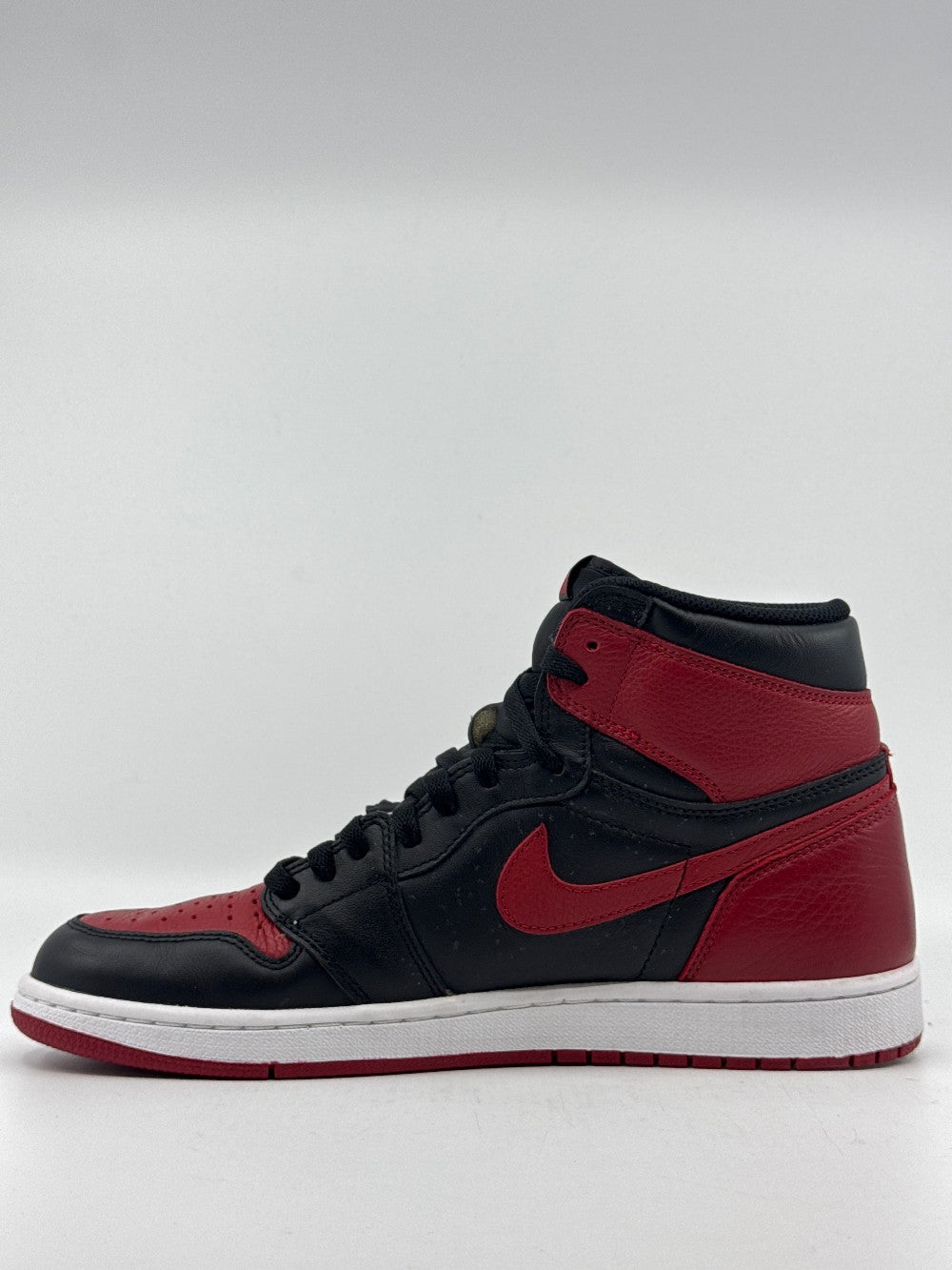 *USED* AJ 1 - BRED BANNED (2016)|32850