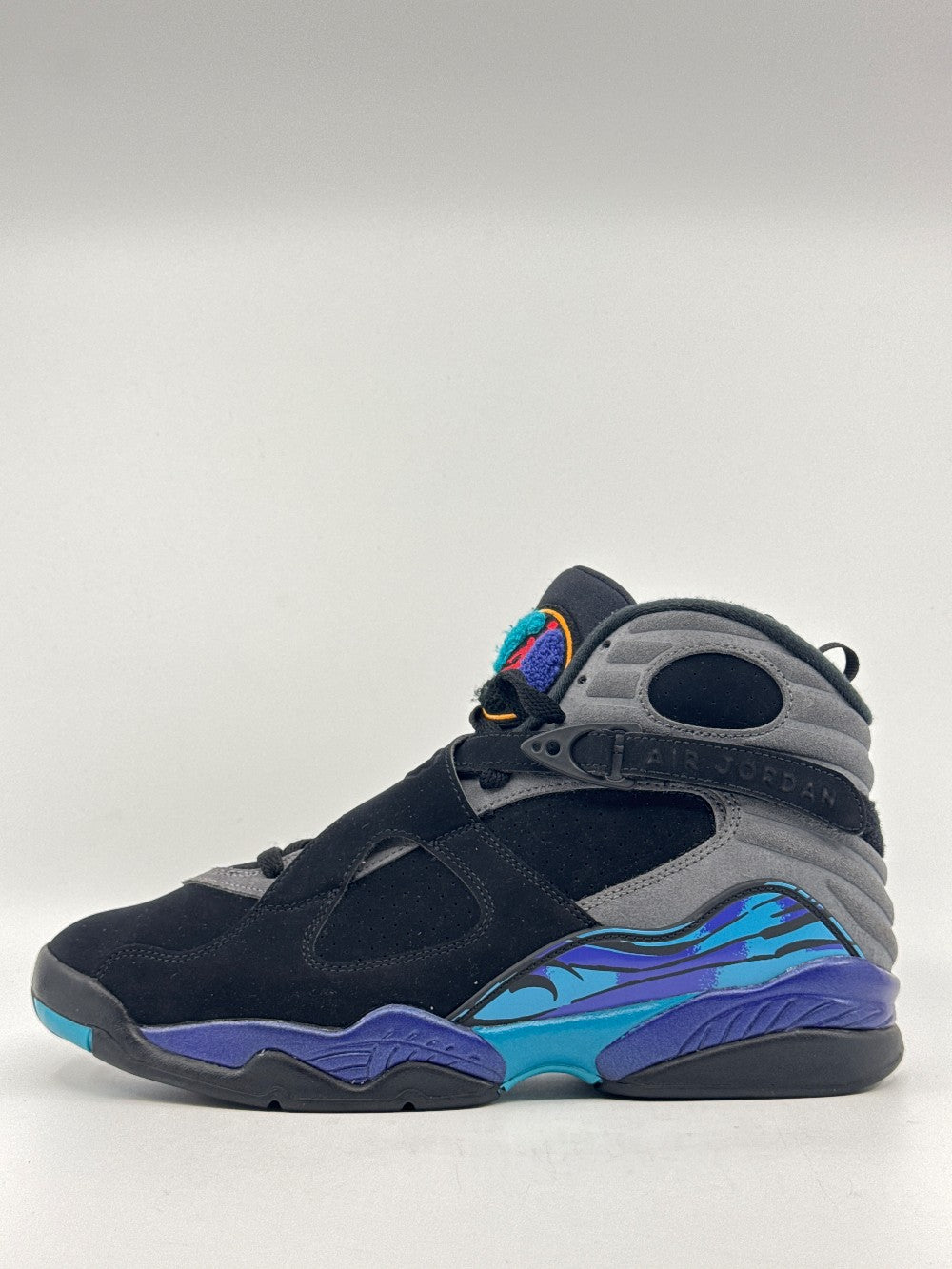 *USED* AJ 8 - AQUA (2025)|33187