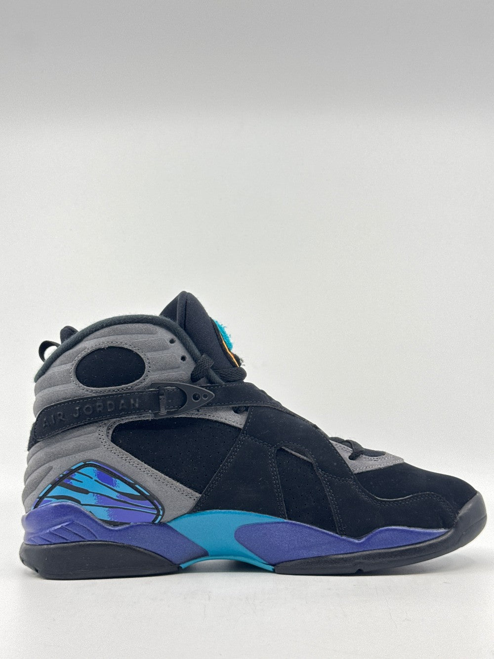 *USED* AJ 8 - AQUA (2025)|33189