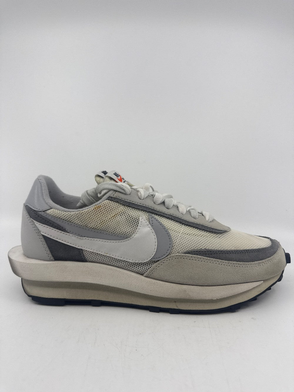 *USED* NIKE LD WAFFLE X SACAI - SUMMIT WHITE|33223