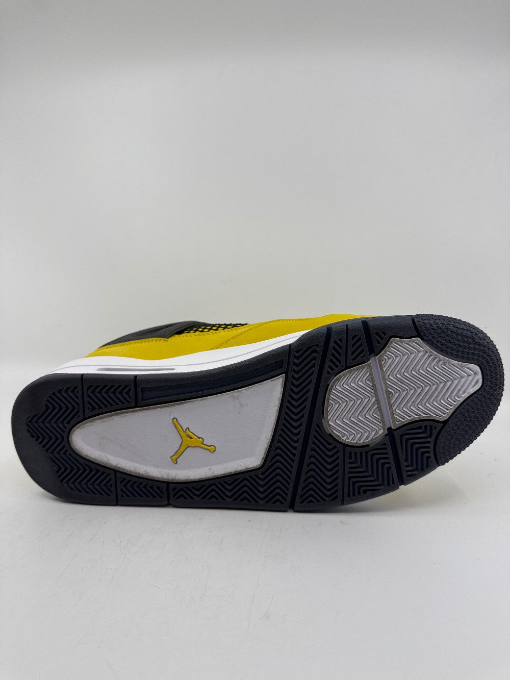 *VNDS* AJ 4 - LIGHTNING (2021)|33331