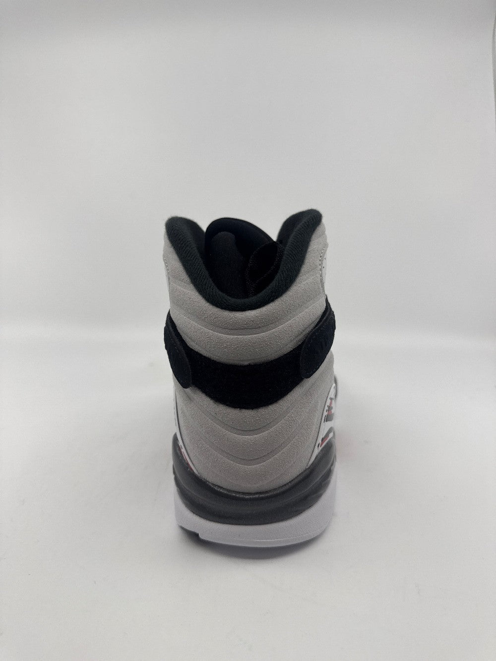 AJ 8 - WHITE TRUE RED (2025)|33775
