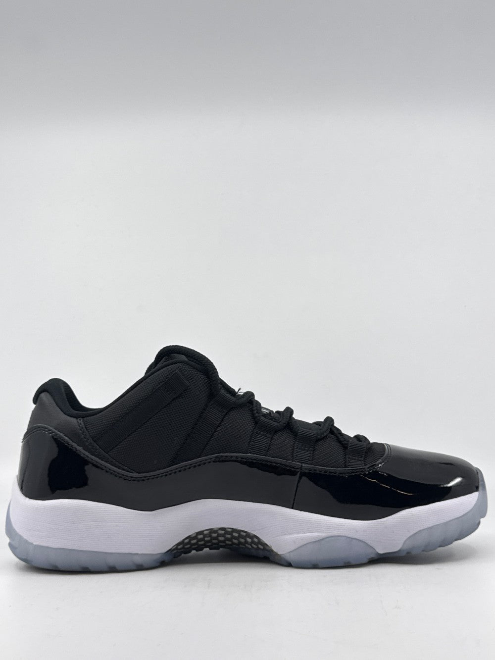 *USED* AJ 11 LOW - SPACE JAM|34029
