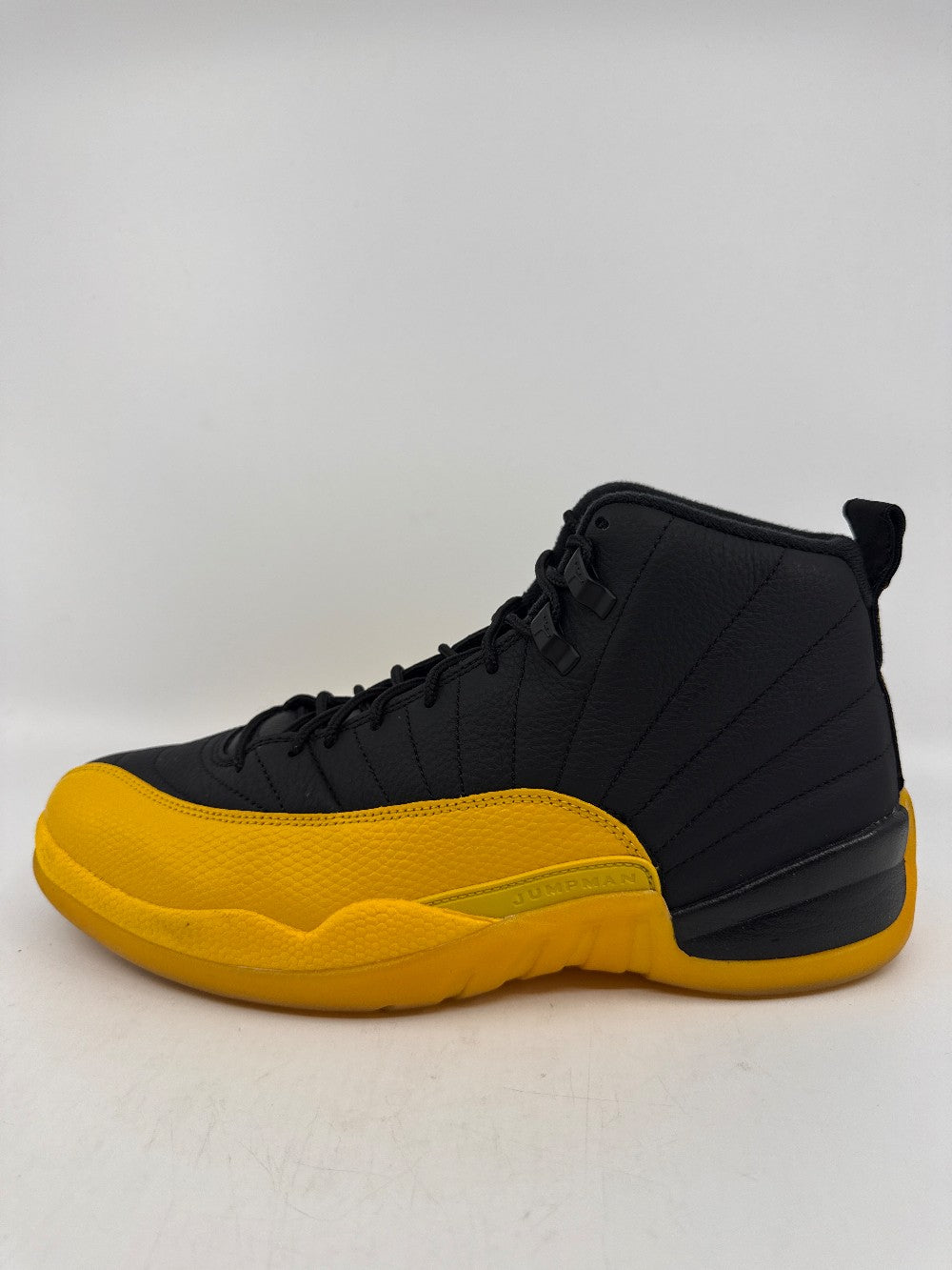 *VNDS* AJ 12 - BLACK UNIVERSITY GOLD|34782