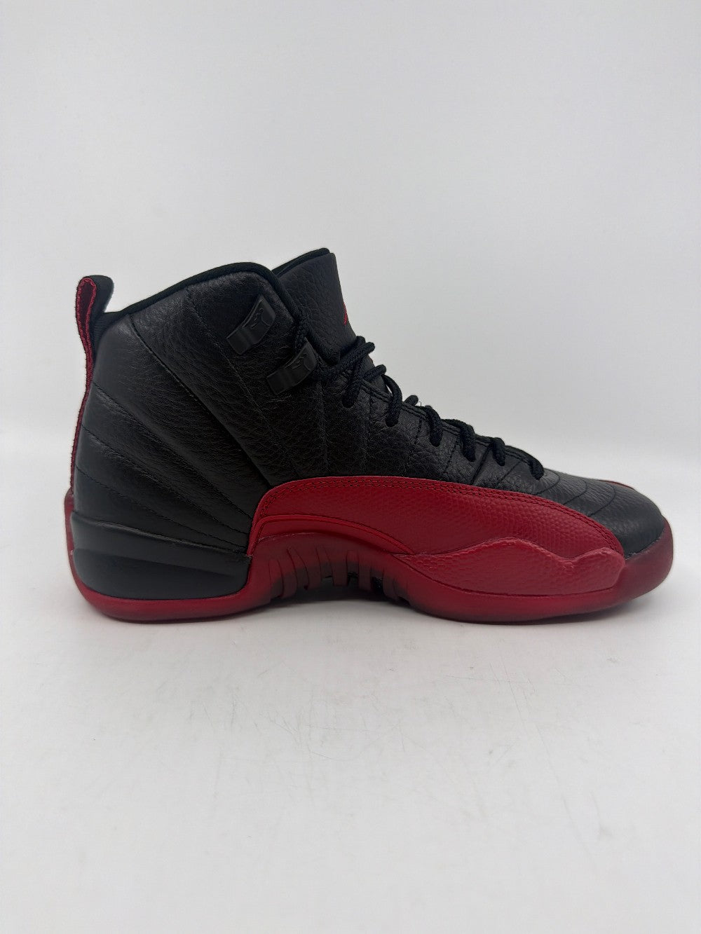*USED* AJ 12 (GS) - FLU GAME (2025)|34821