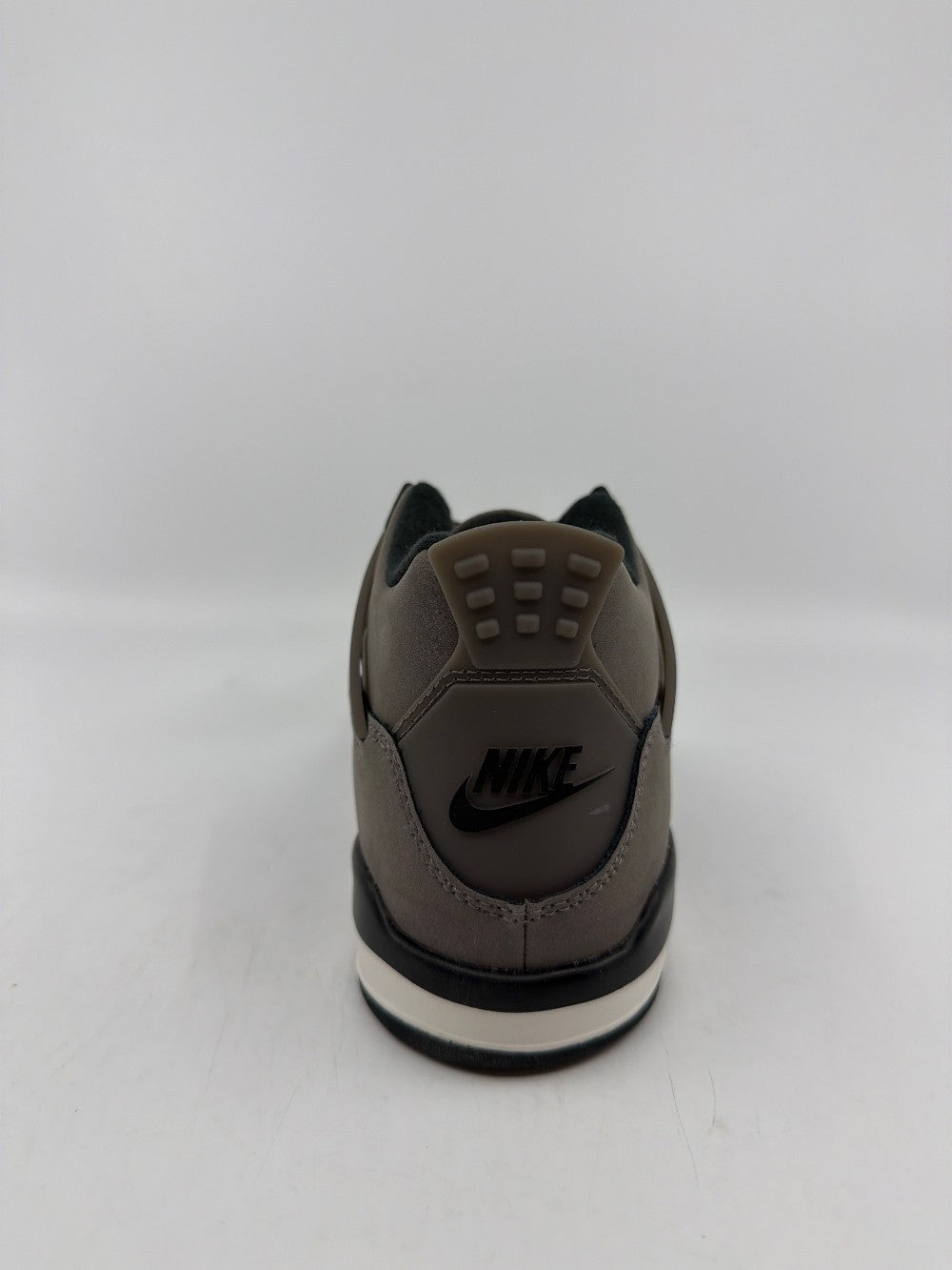 AJ 4 (PS) - CAVE STONE|34900