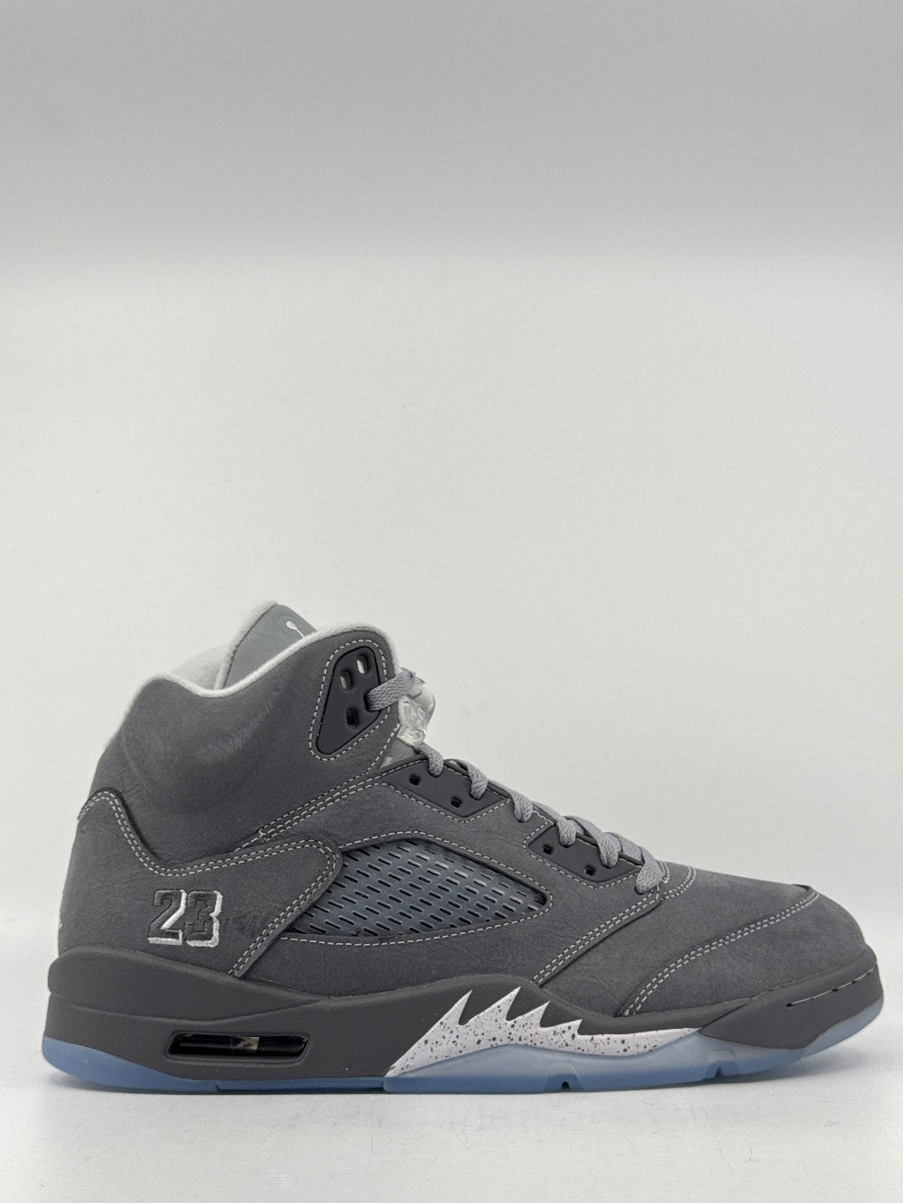 AJ 5 - WOLF GREY (2026)|35320