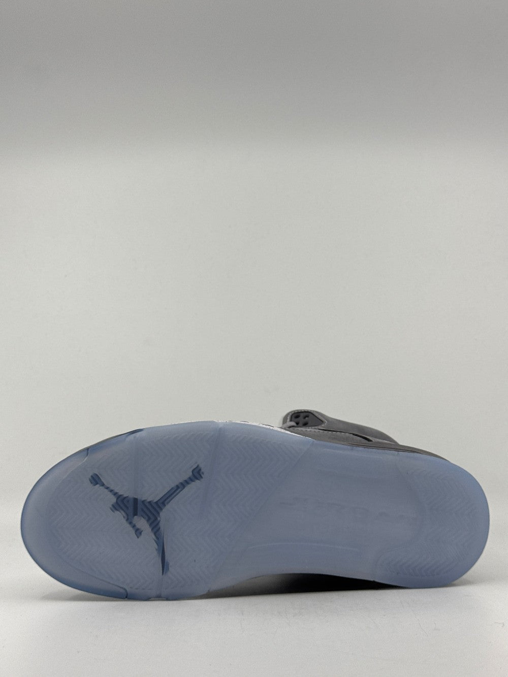 AJ 5 - WOLF GREY (2026)|35331
