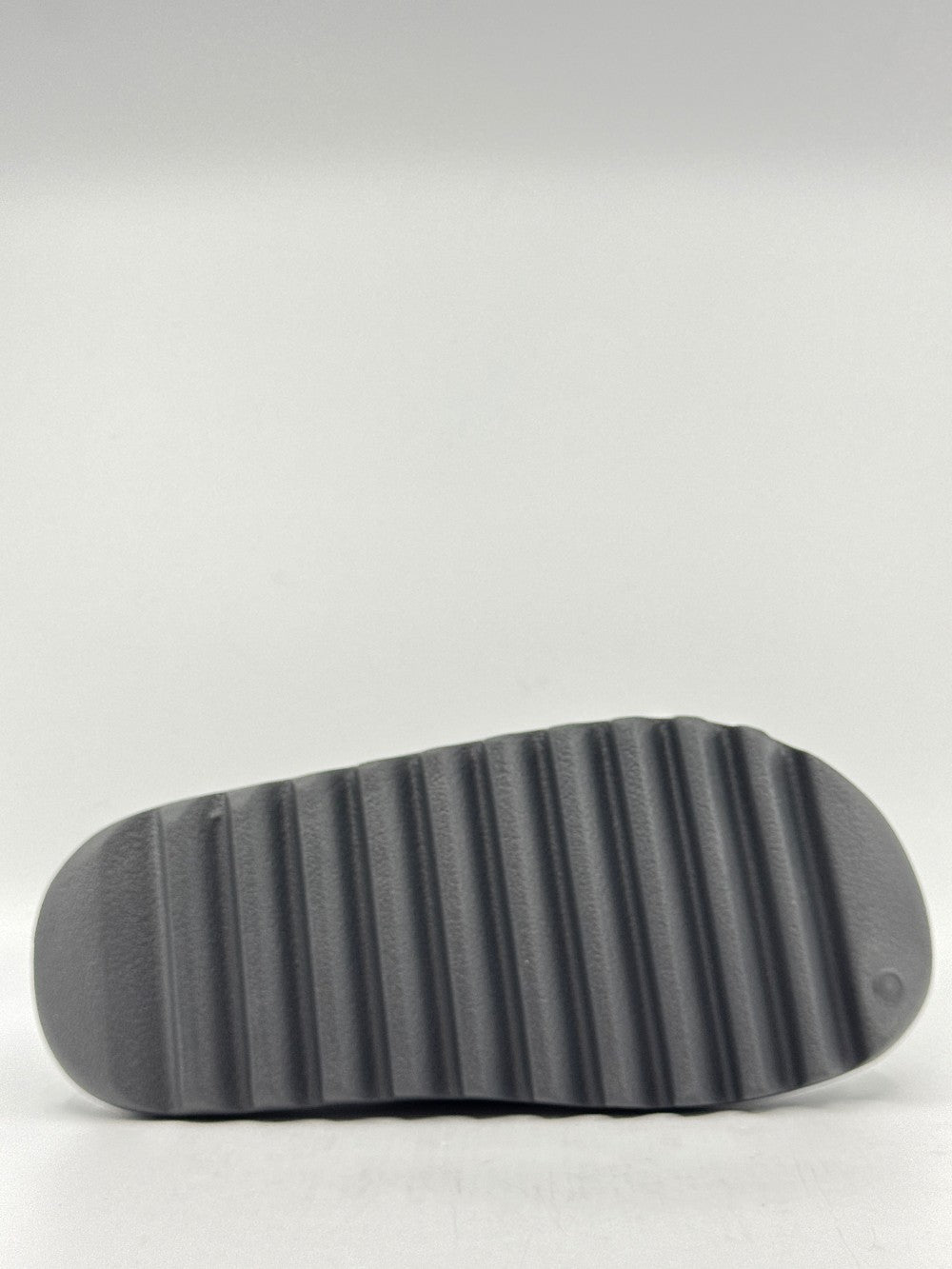 ADIDAS YEEZY SLIDE - GRANITE|35374