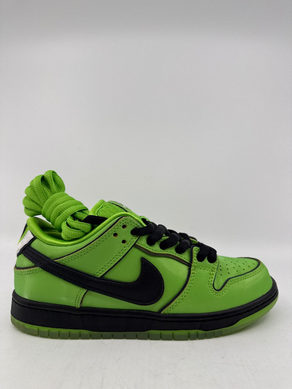 *VNDS* NIKE SB DUNK LOW X THE POWERPUFF GIRLS - BUTTERCUP|35541