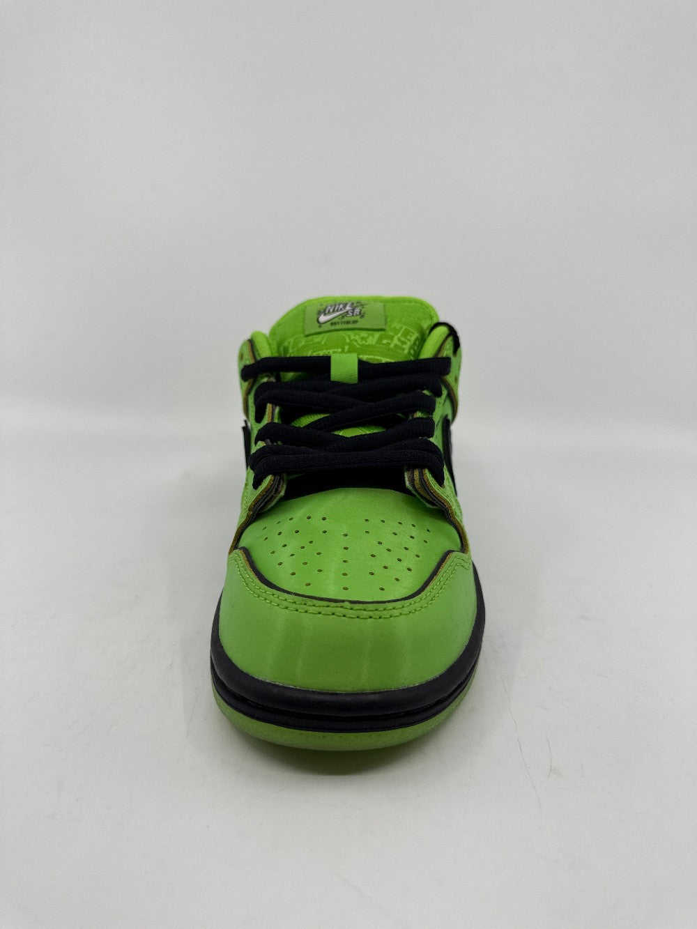 *VNDS* NIKE SB DUNK LOW X THE POWERPUFF GIRLS - BUTTERCUP|35548