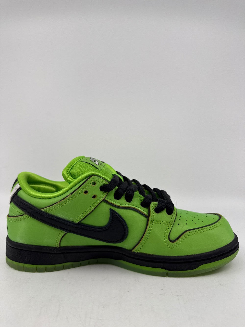 *VNDS* NIKE SB DUNK LOW X THE POWERPUFF GIRLS - BUTTERCUP|35550