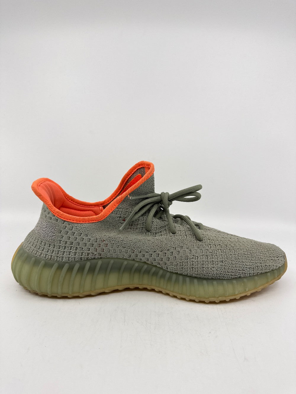 *USED* YEEZY BOOST 350 V2 - DESERT SAGE|35784