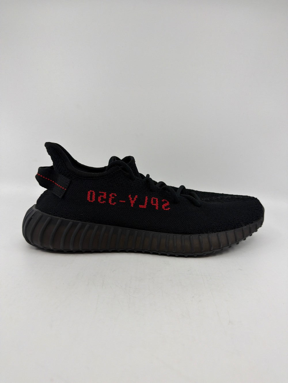 *USED* YEEZY 350 V2 - BLACK RED|35990