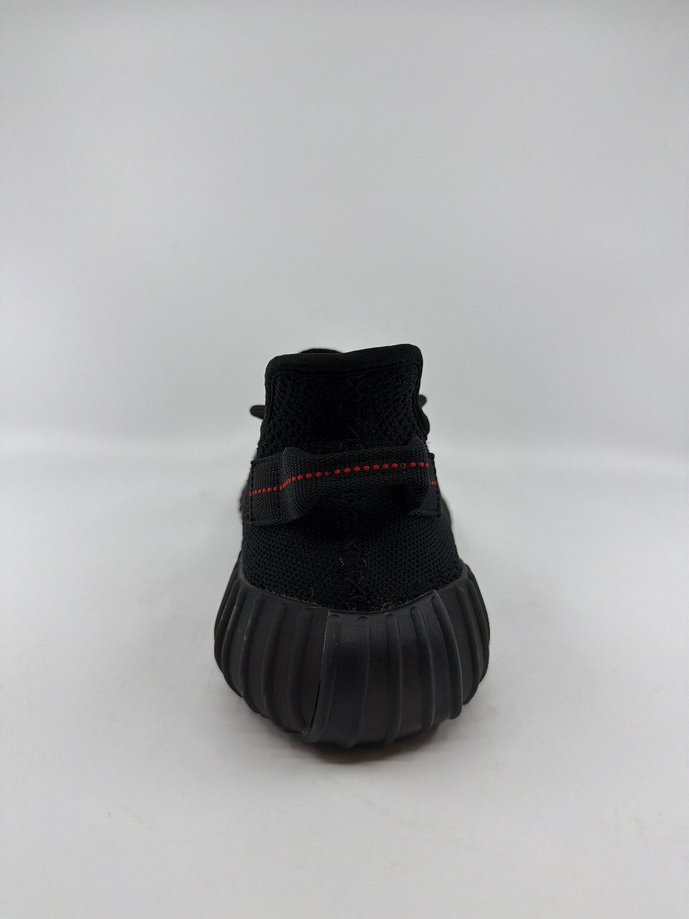 *USED* YEEZY 350 V2 - BLACK RED|35994