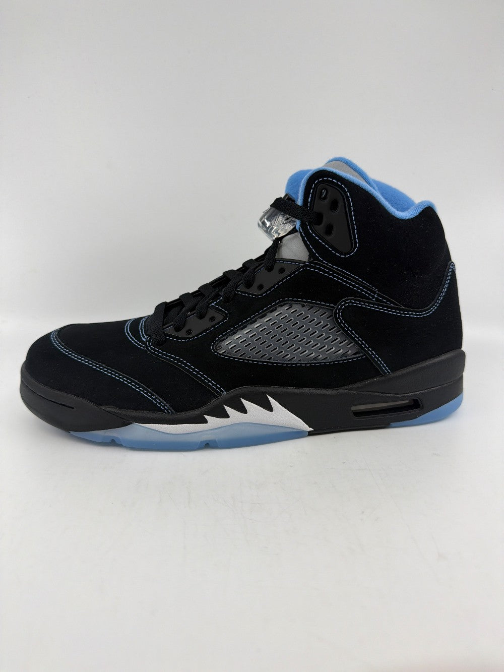 AJ 5 - BLACK UNIVERSITY BLUE (2026)|36008