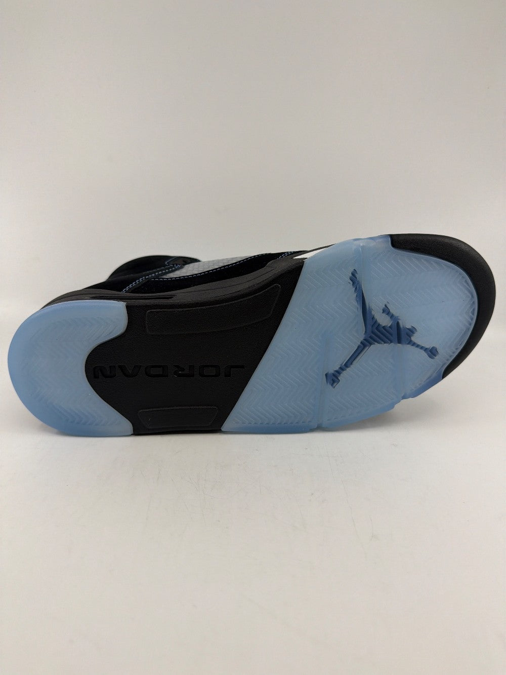 AJ 5 - BLACK UNIVERSITY BLUE (2026)|36013