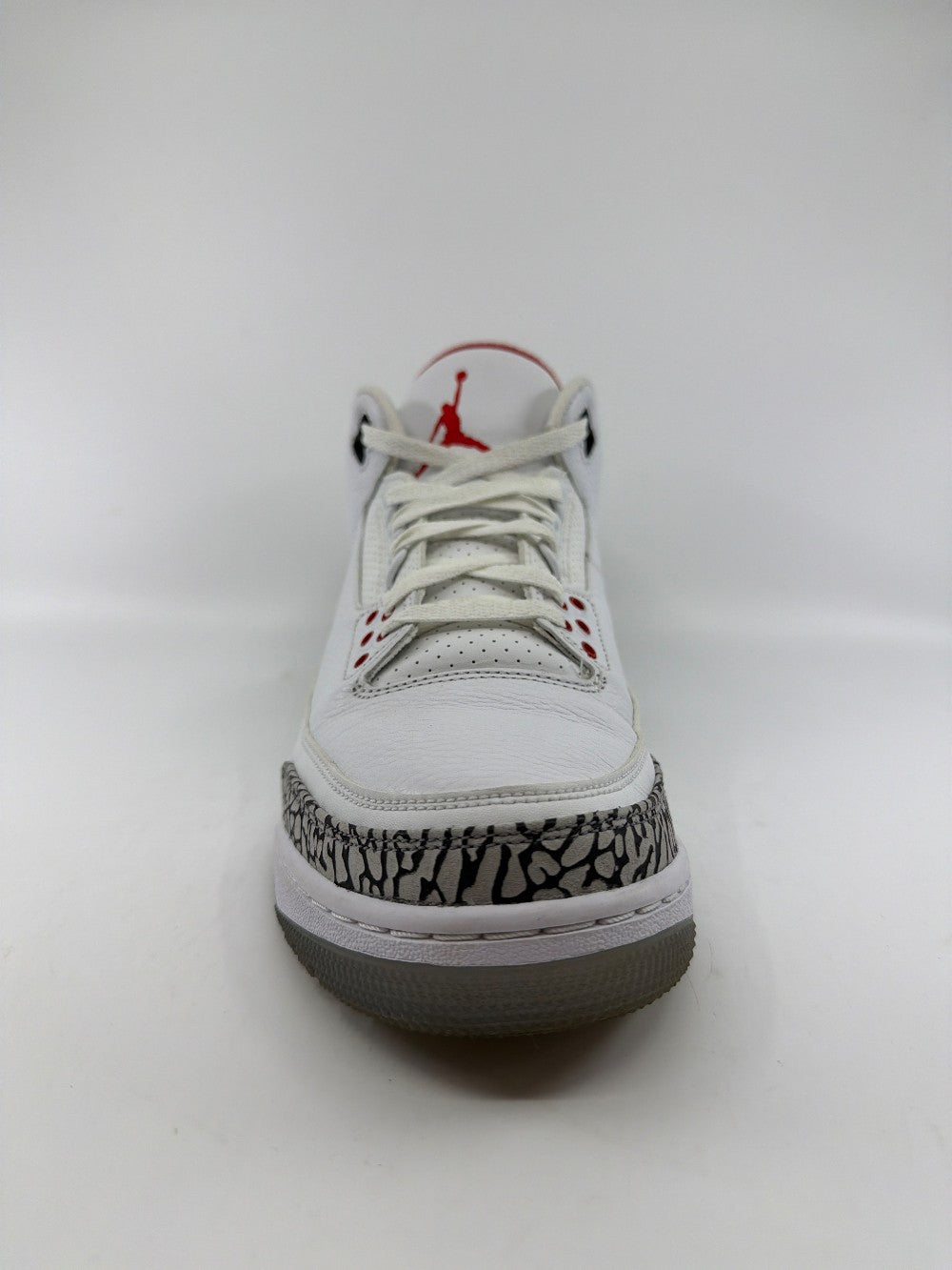 *USED* AJ 3 - FREE THROW LINE WHITE CEMENT|36087