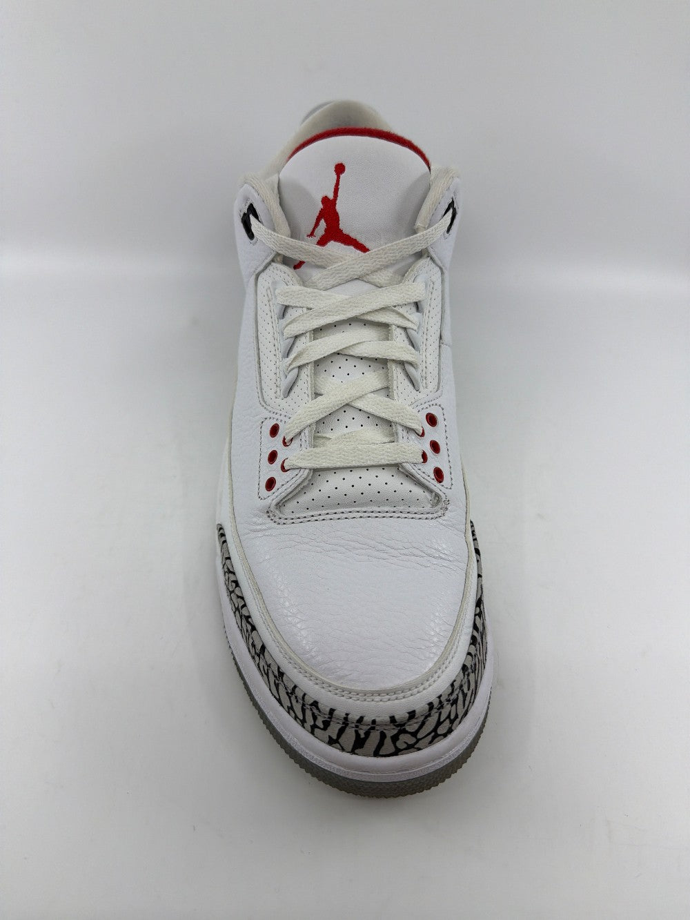 *USED* AJ 3 - FREE THROW LINE WHITE CEMENT|36088