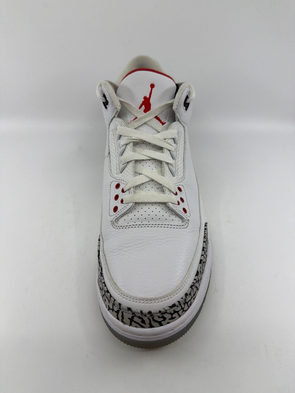 *USED* AJ 3 - FREE THROW LINE WHITE CEMENT|36094