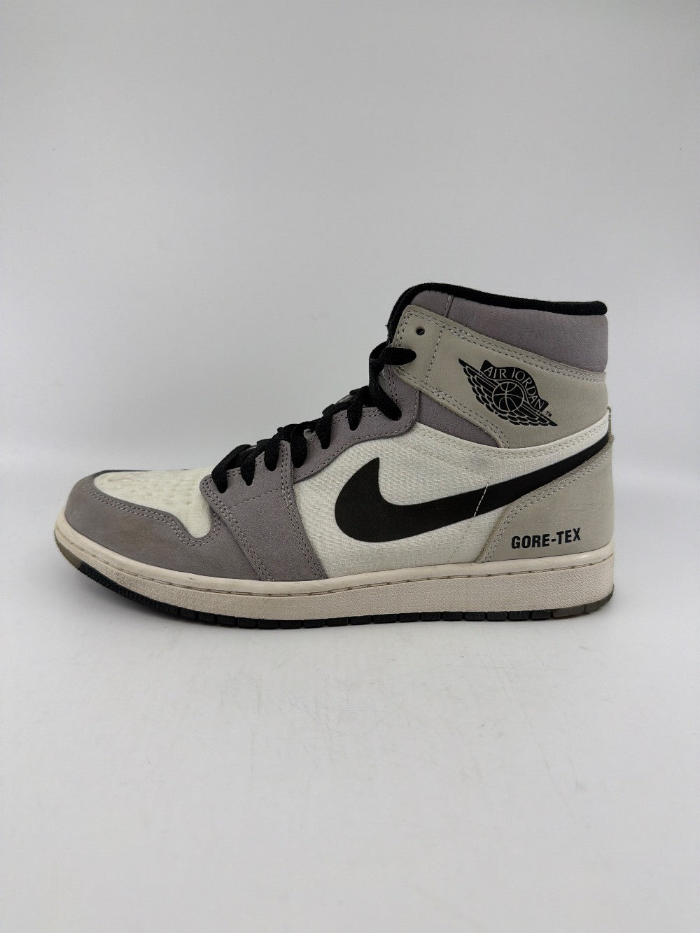 *USED* AJ 1 - HIGH ELEMENT GORE-TEX LIGHT BONE|36140