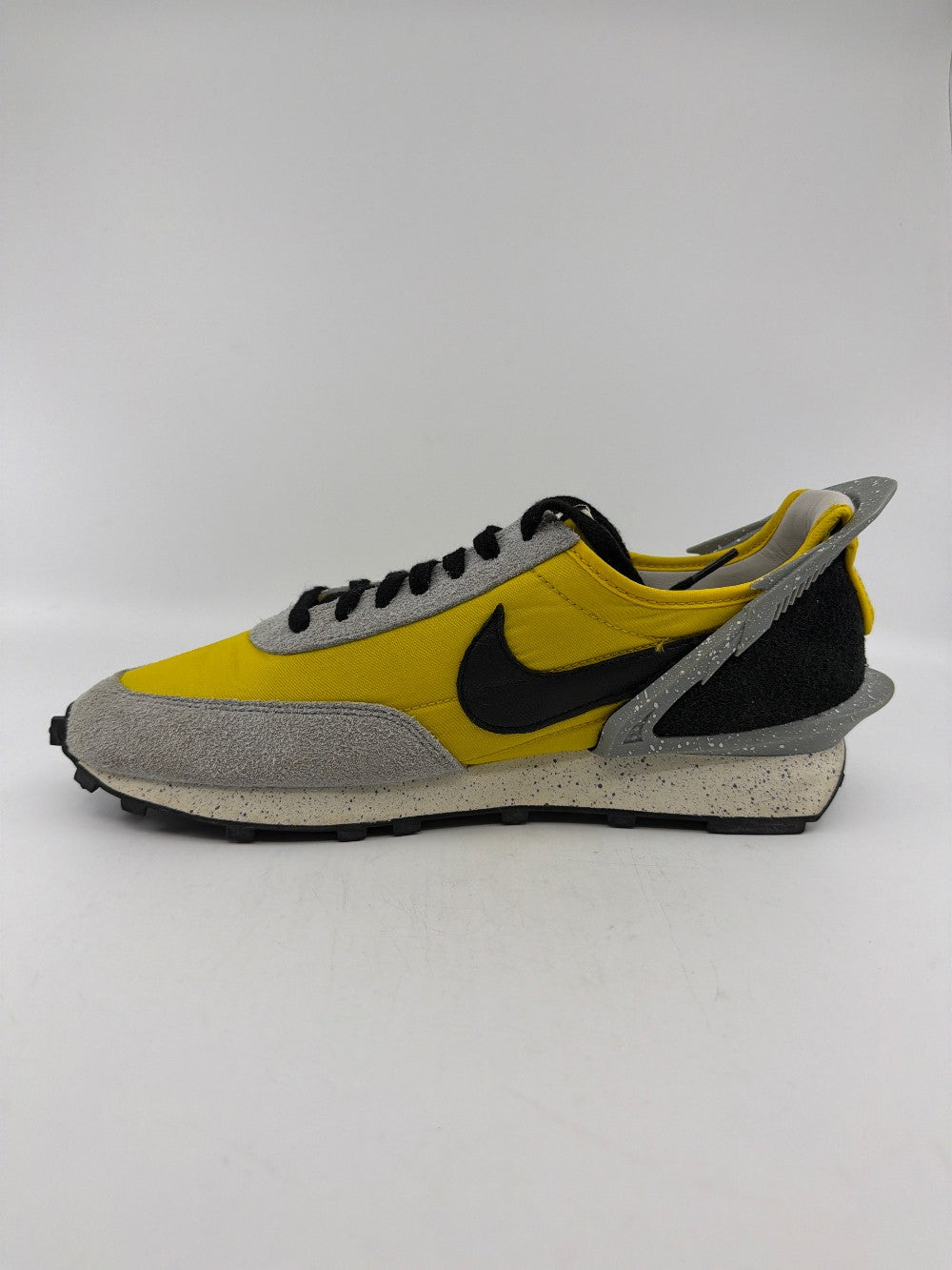 *USED* NIKE DAYBREAK - UNDERCOVER BRIGHT CITRON|36220