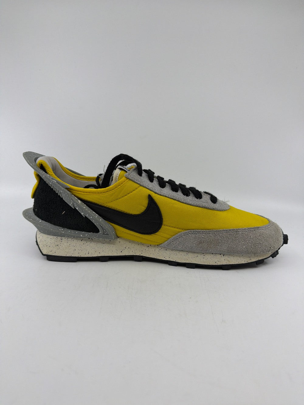 *USED* NIKE DAYBREAK - UNDERCOVER BRIGHT CITRON|36226